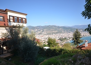 فيلا فاخرة في الانيا التاريخية 