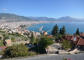 فيلا فاخرة في الانيا التاريخية 