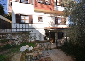 فيلا فاخرة في الانيا التاريخية 