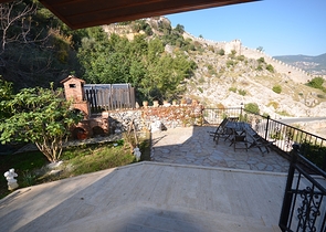 فيلا فاخرة في الانيا التاريخية 