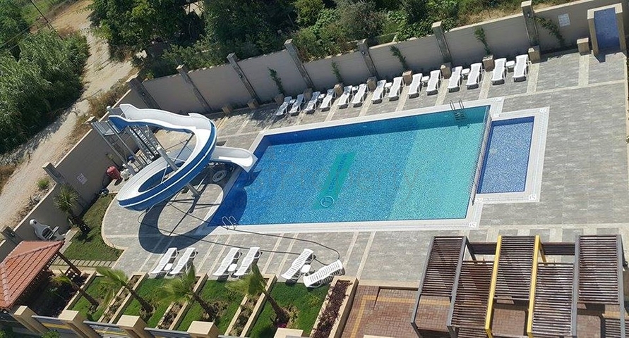 شقق عائلية واسعة - مجمع سكني حديث في مهموتلار/ الانيا 