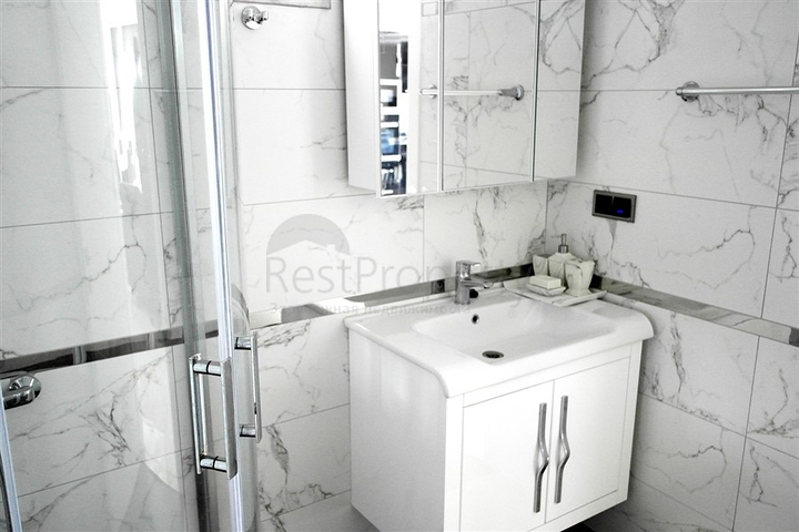 شقق عائلية واسعة - مجمع سكني حديث في مهموتلار/ الانيا 