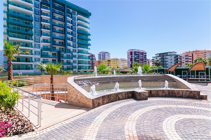 مجمع سكني حديث الإنشاء في منطقة محمودلار – ألانيا