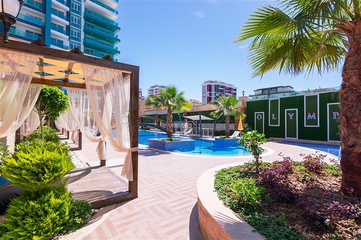 مجمع سكني حديث الإنشاء في منطقة محمودلار – ألانيا