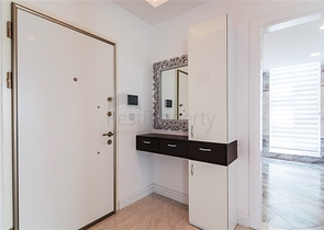 مجمع سكني حديث الإنشاء في منطقة محمودلار – ألانيا