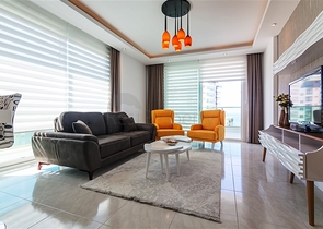 مجمع سكني حديث الإنشاء في منطقة محمودلار – ألانيا