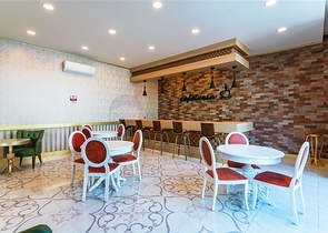 مجمع سكني حديث الإنشاء في منطقة محمودلار – ألانيا