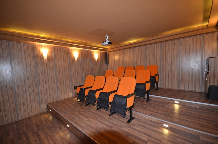 شقق ضمن مجمع سكني فاخر حديث في منطقة محمودلار – ألانيا