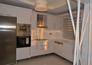 شقق ضمن مجمع سكني فاخر حديث في منطقة محمودلار – ألانيا