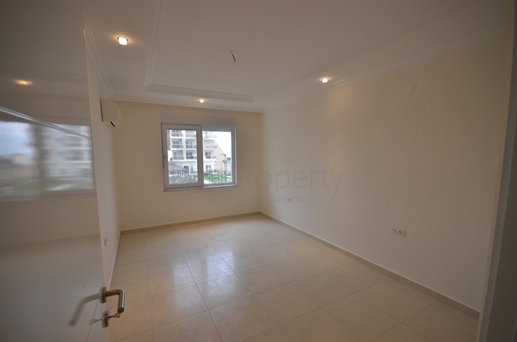 شقة بتخطيط 1+1 ضمن مجمع فاخر بسعر مغري في منطقة أفسلار – ألانيا