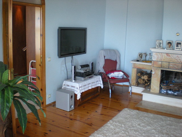 فيلا فاخرة واسعة بإطلالات خلابة على المدينة والبحر الأبيض المتوسط في مركز مدينة الانيا.