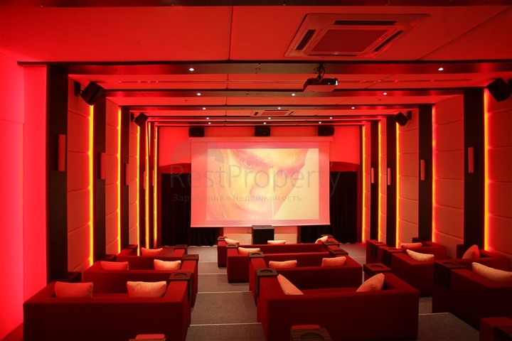 فيلا فاخرة مميزة ضمن أحد المجمعات الضخمة في منطقة كارجي جاك – الانيا