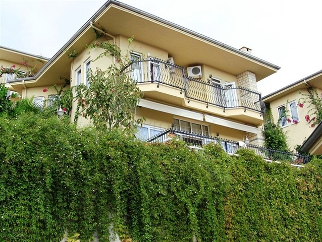 فيلا فاخرة مميزة ضمن أحد المجمعات الضخمة في منطقة كارجي جاك – الانيا