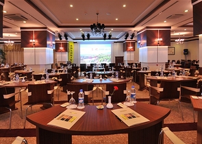 فيلا فاخرة مميزة ضمن أحد المجمعات الضخمة في منطقة كارجي جاك – الانيا