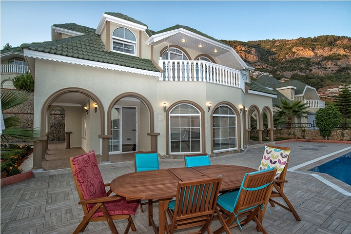 فيلا الرفاهية في الانيا