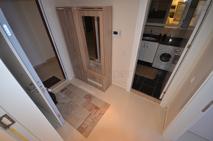 شقة كبيرة 1+1 في وسط منطقة أوبا ، على بعد 100 متر فقط من البحر 