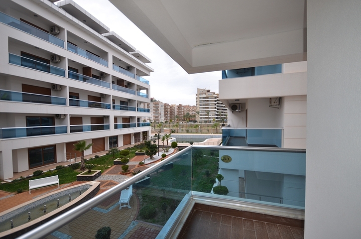 دوبلكس غرفتين وصالة ضمن مجمع سكني حديث في كاستل / الانيا 