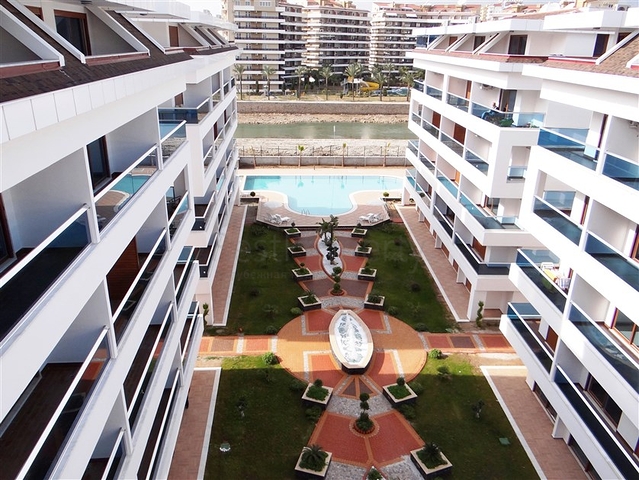 دوبلكس غرفتين وصالة ضمن مجمع سكني حديث في كاستل / الانيا 