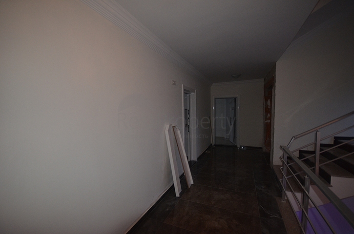 شقق ضمن بناء سكني في منطقة كاستل في مدينة ألانيا الساحلية