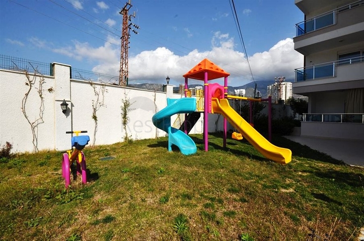 مجمع سكني من قبل أكبر شركات البناء في منطقة محمودلار – ألانيا