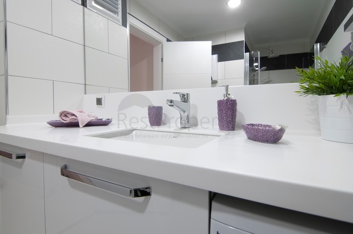 مجمع سكني مميز على مسافة قريبة من البحر في منطقة كاستل – ألانيا