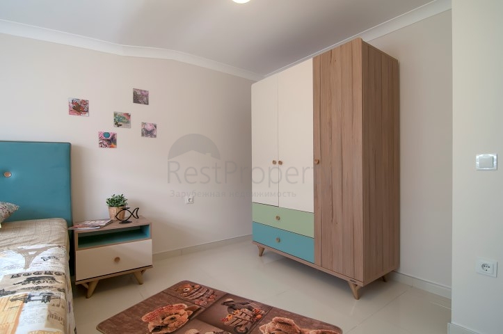 مجمع سكني مميز على مسافة قريبة من البحر في منطقة كاستل – ألانيا