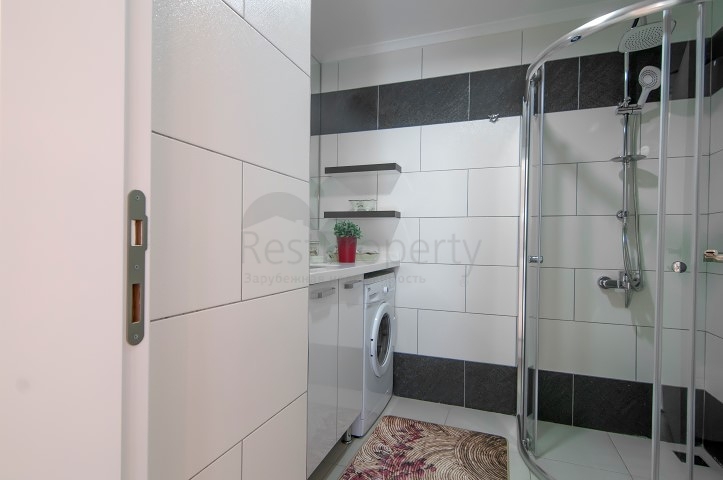 مجمع سكني مميز على مسافة قريبة من البحر في منطقة كاستل – ألانيا