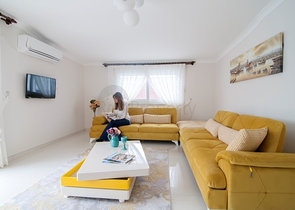 مجمع سكني مميز على مسافة قريبة من البحر في منطقة كاستل – ألانيا