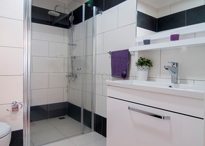 مجمع سكني مميز على مسافة قريبة من البحر في منطقة كاستل – ألانيا