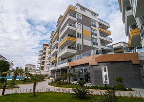 مجمع سكني مميز على مسافة قريبة من البحر في منطقة كاستل – ألانيا