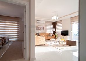 مجمع سكني مميز على مسافة قريبة من البحر في منطقة كاستل – ألانيا