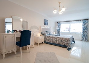 مجمع سكني مميز على مسافة قريبة من البحر في منطقة كاستل – ألانيا