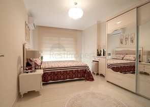 مجمع سكني مميز على مسافة قريبة من البحر في منطقة كاستل – ألانيا