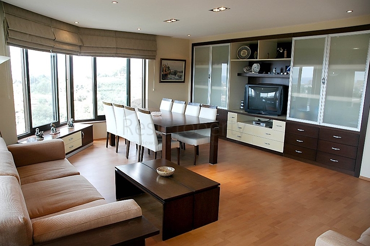 لمحبي الرفاهية والرقي والراحة فيلا على الطراز الفاخر في منطقة كاستل – ألانيا