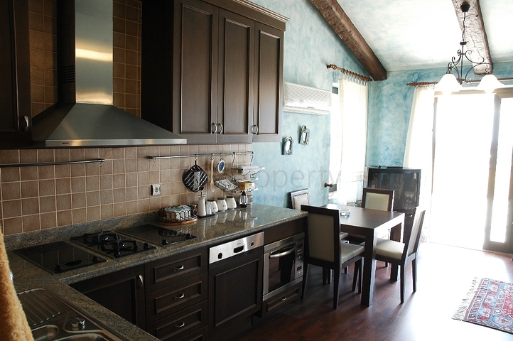 لمحبي الرفاهية والرقي والراحة فيلا على الطراز الفاخر في منطقة كاستل – ألانيا