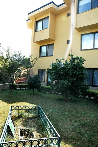 لمحبي الرفاهية والرقي والراحة فيلا على الطراز الفاخر في منطقة كاستل – ألانيا