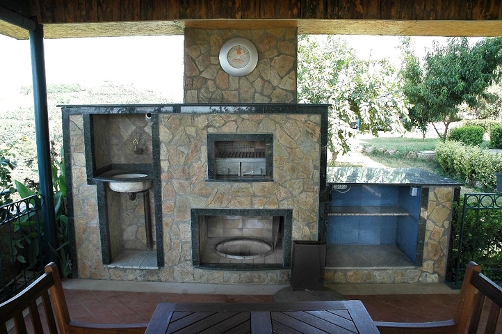 لمحبي الرفاهية والرقي والراحة فيلا على الطراز الفاخر في منطقة كاستل – ألانيا