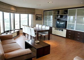 لمحبي الرفاهية والرقي والراحة فيلا على الطراز الفاخر في منطقة كاستل – ألانيا