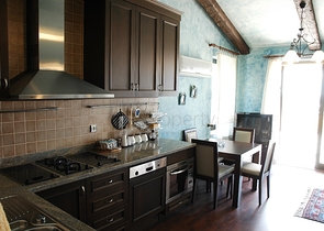 لمحبي الرفاهية والرقي والراحة فيلا على الطراز الفاخر في منطقة كاستل – ألانيا