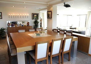 لمحبي الرفاهية والرقي والراحة فيلا على الطراز الفاخر في منطقة كاستل – ألانيا