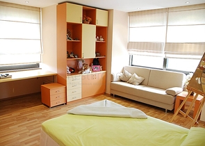 لمحبي الرفاهية والرقي والراحة فيلا على الطراز الفاخر في منطقة كاستل – ألانيا