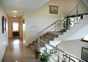 لمحبي الرفاهية والرقي والراحة فيلا على الطراز الفاخر في منطقة كاستل – ألانيا