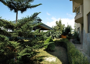 لمحبي الرفاهية والرقي والراحة فيلا على الطراز الفاخر في منطقة كاستل – ألانيا