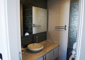 مشروع فاخر حديث على مسافة قريبة من البحر في منطقة كاستل – ألانيا