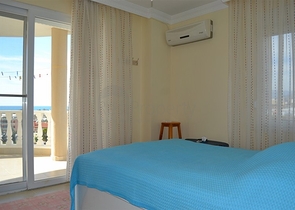 فيلا واسعة بتخطيط 4+2 في منطقة كارجي جاك – ألانيا