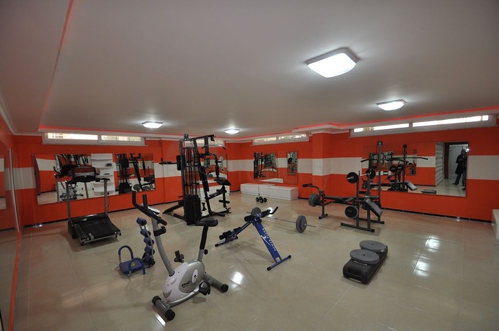 شقق سكنية ضمن مجمع سكني في منطقة كاستل الهادئة من مدينة ألانيا الساحلية