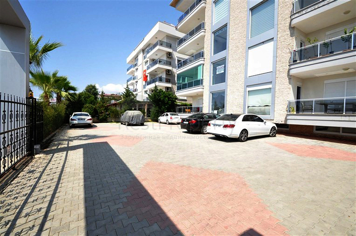 شقق سكنية ضمن مجمع سكني في منطقة كاستل الهادئة من مدينة ألانيا الساحلية