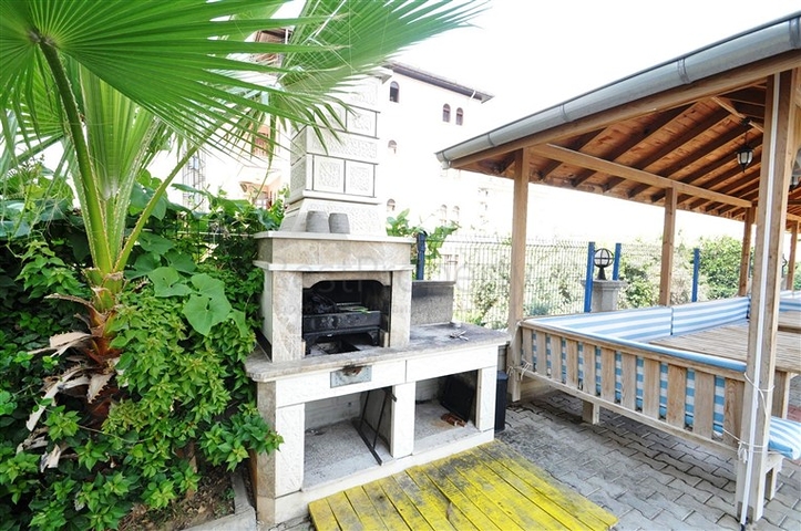 شقق سكنية ضمن مجمع سكني في منطقة كاستل الهادئة من مدينة ألانيا الساحلية