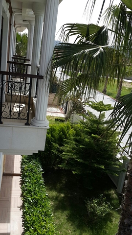 فيلات شبه منفصلة 3 + 1 في وسط كاميوفا ، كيمير 300 متر من البحر