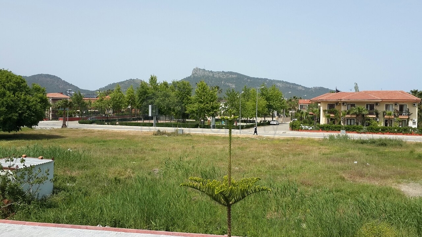 فيلات شبه منفصلة 3 + 1 في وسط كاميوفا ، كيمير 300 متر من البحر